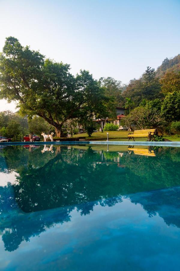 Вілла Lermitage Farms Kashid Alibaug Екстер'єр фото